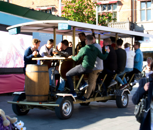 Traveling beer wagon