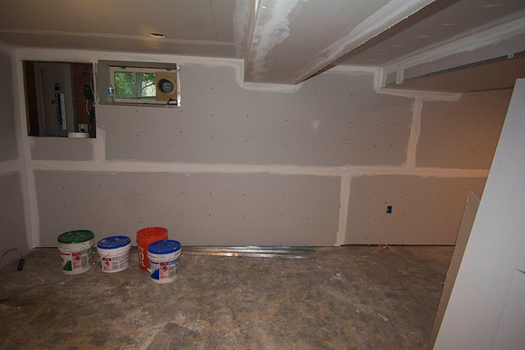 20170615a_basement_buildout-8