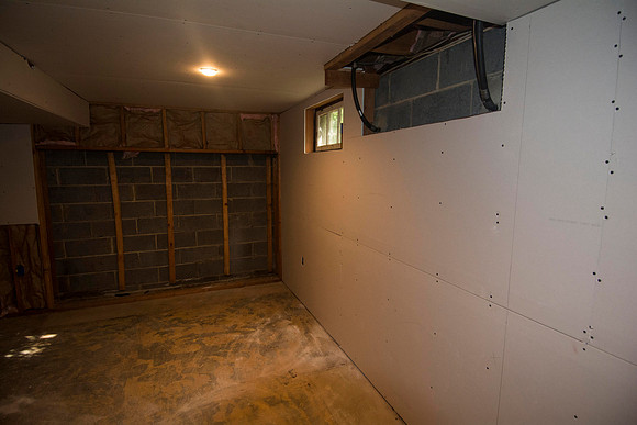 20170615_basement_buildout-7