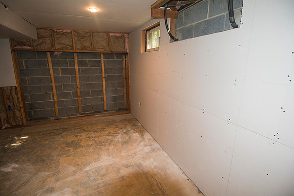 20170615_basement_buildout-6