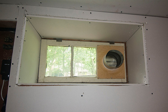 20170615_basement_buildout-16